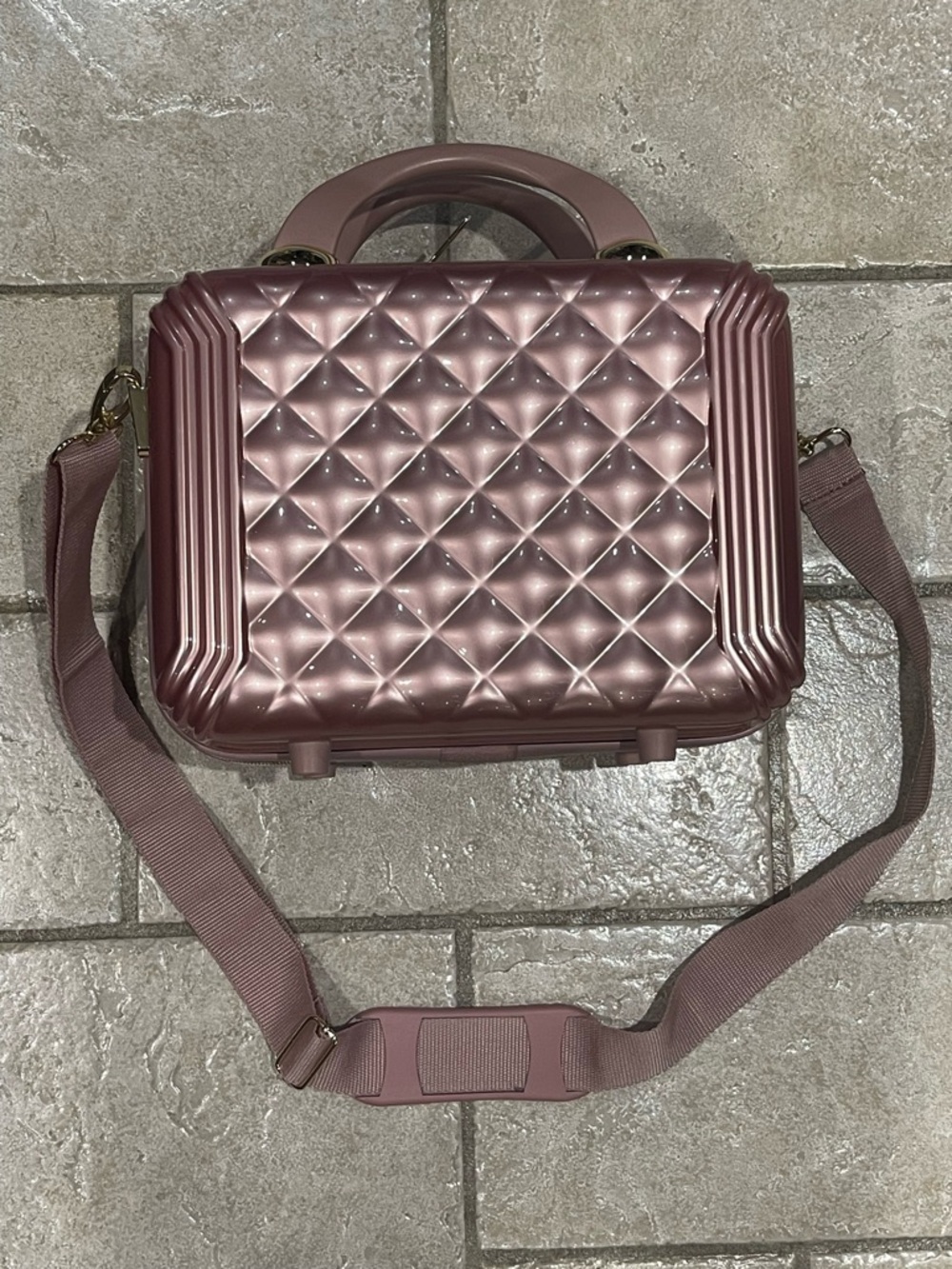 Triforce Hard Shell Travel Makeup Case in Rose Pink with Shoulder Strap NWT - Picture 2 of 8